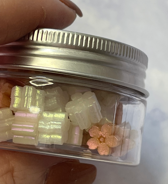 IrIridescent Sakura Wax Beads