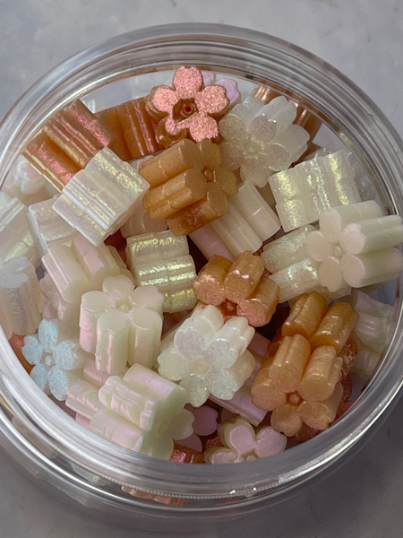 IrIridescent Sakura Wax Beads